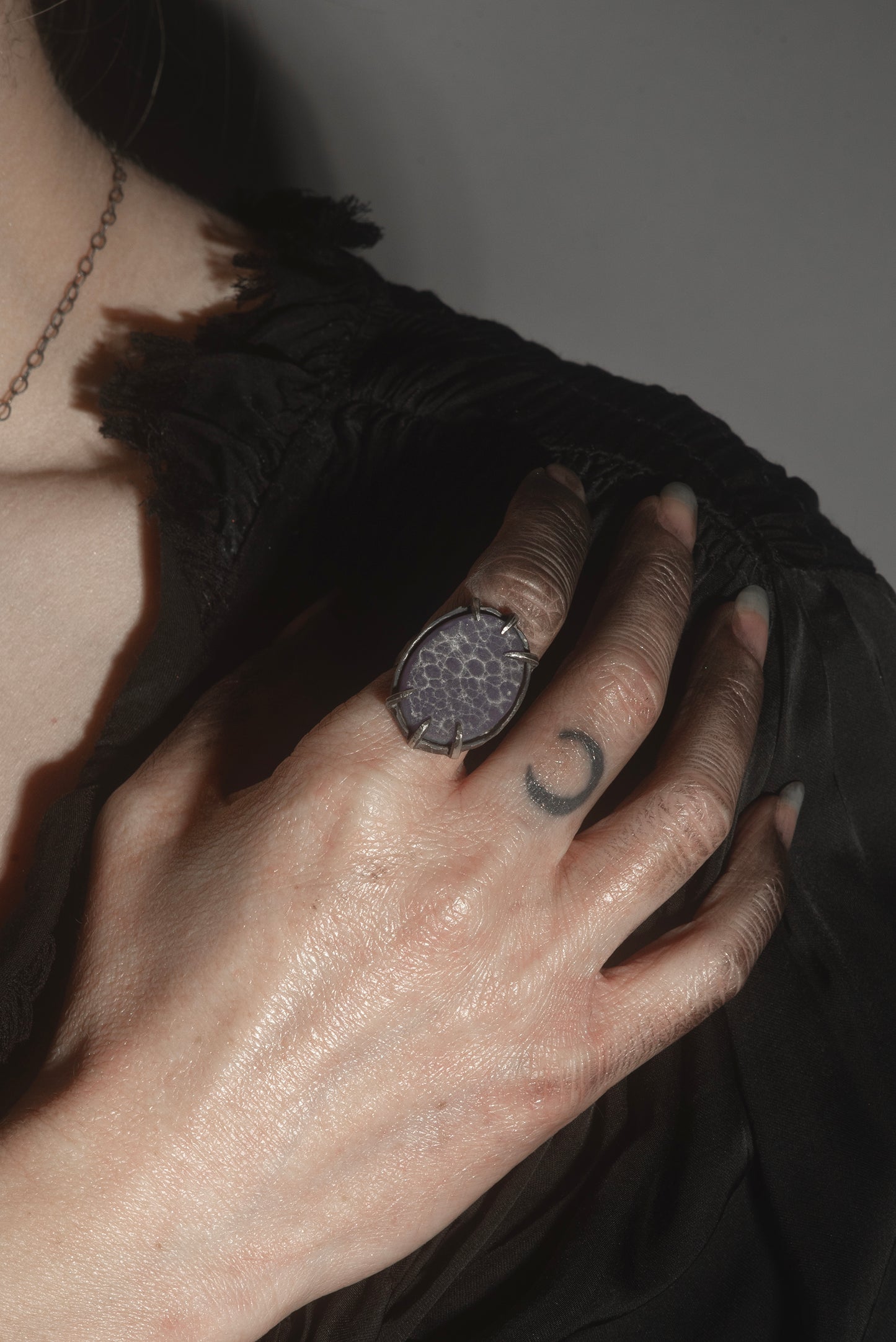 Headless Eyes Ring // Grape Agate