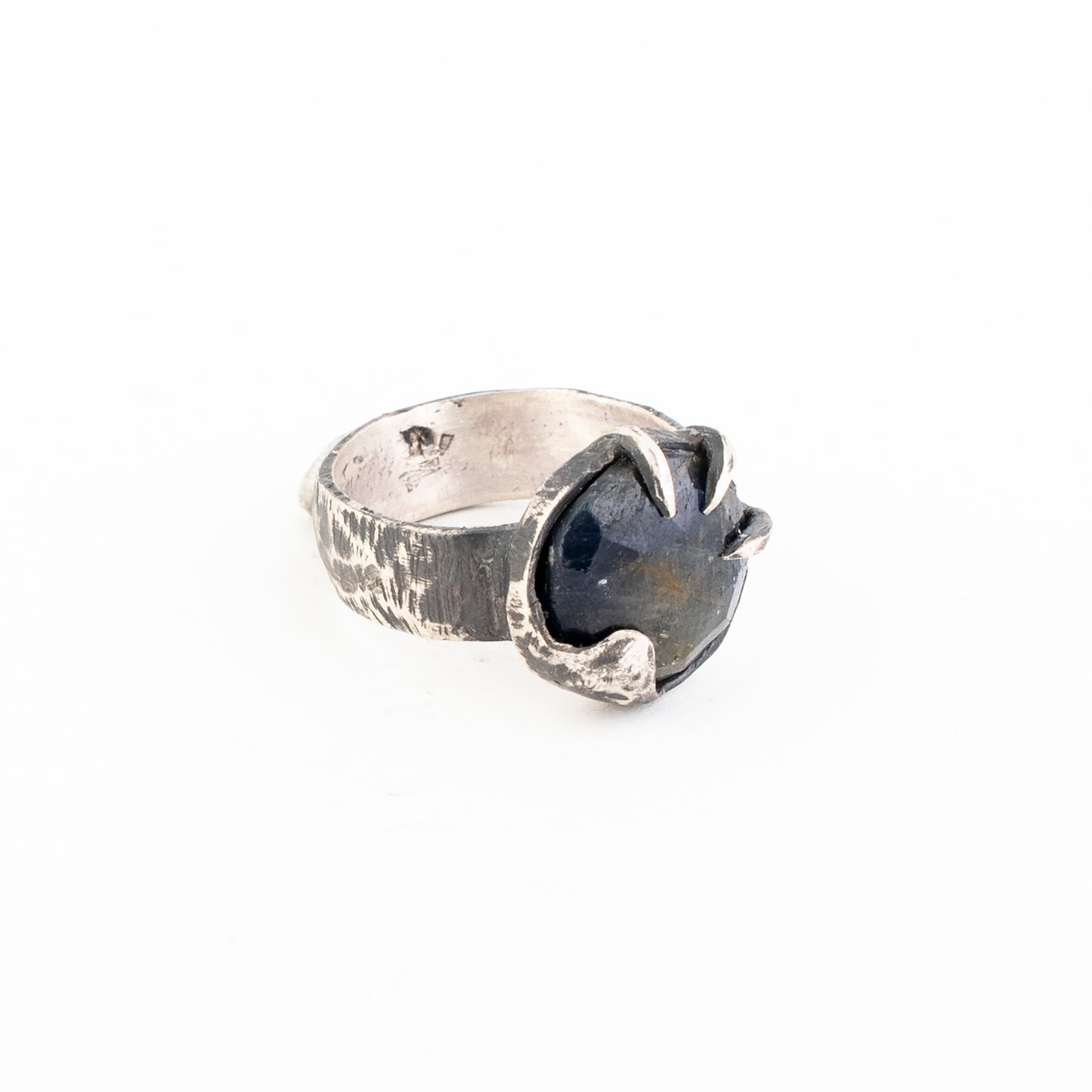 Metaxu Ring // Sapphire