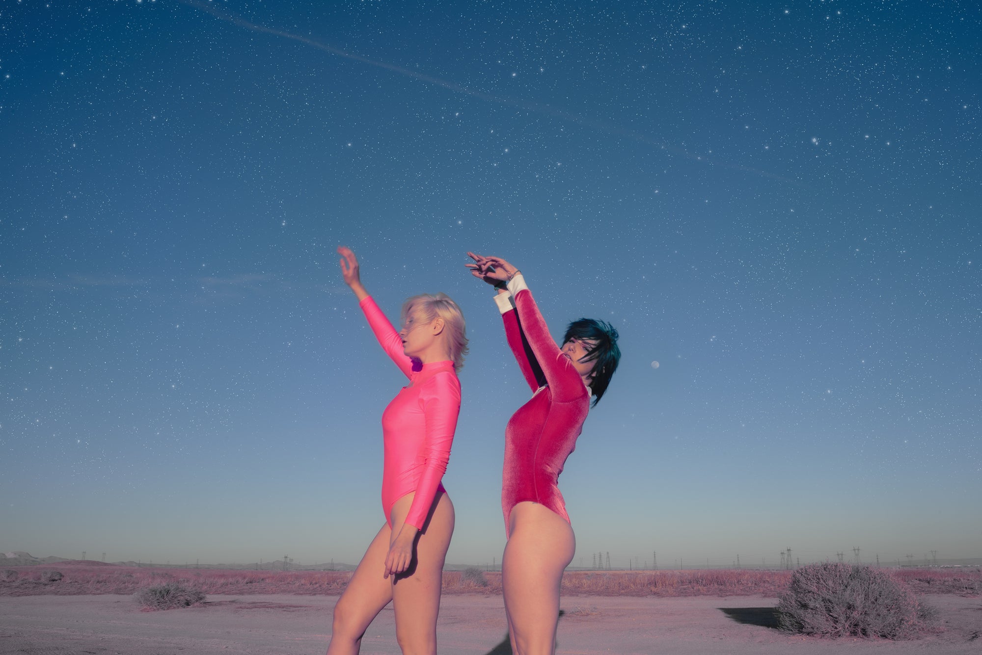Natalia + Cindy In The Desert