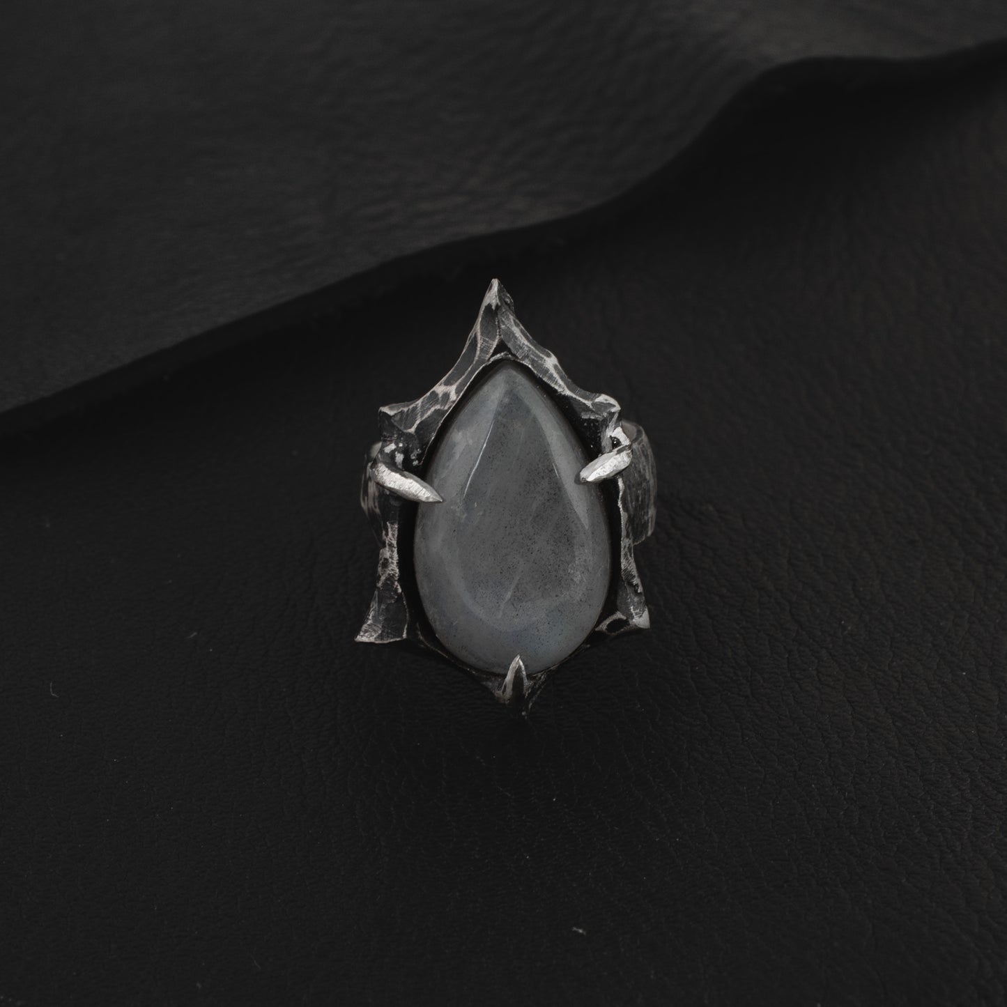 Forgotten Ring // Labradorite