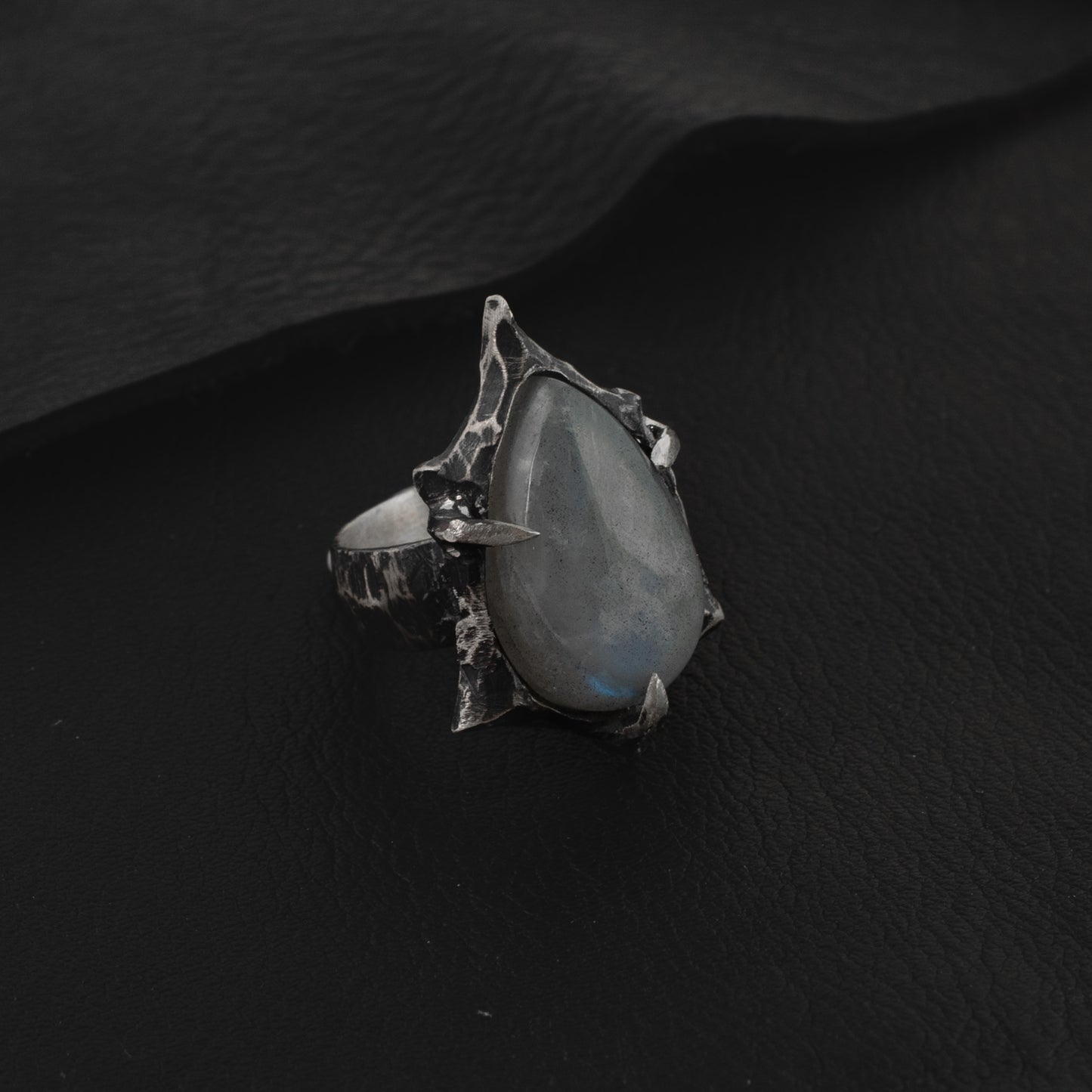 Forgotten Ring // Labradorite