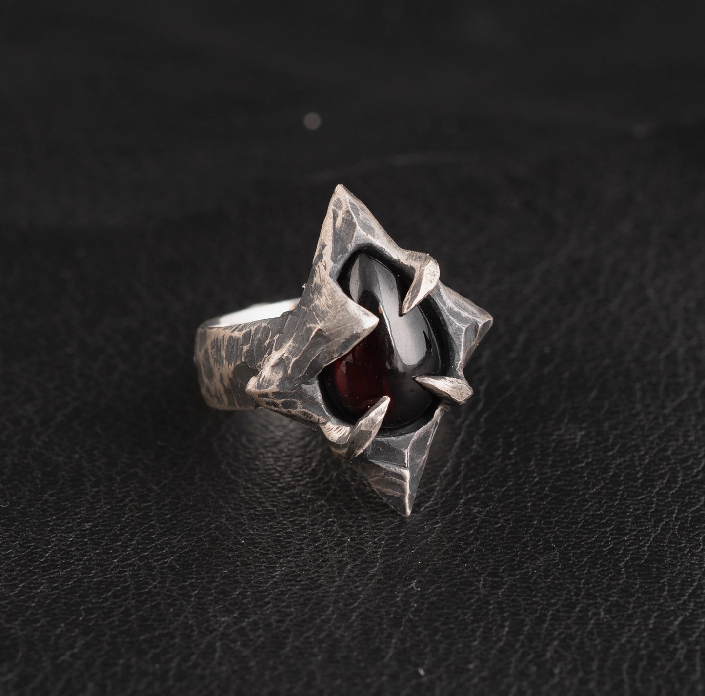 Palace Ring // Garnet