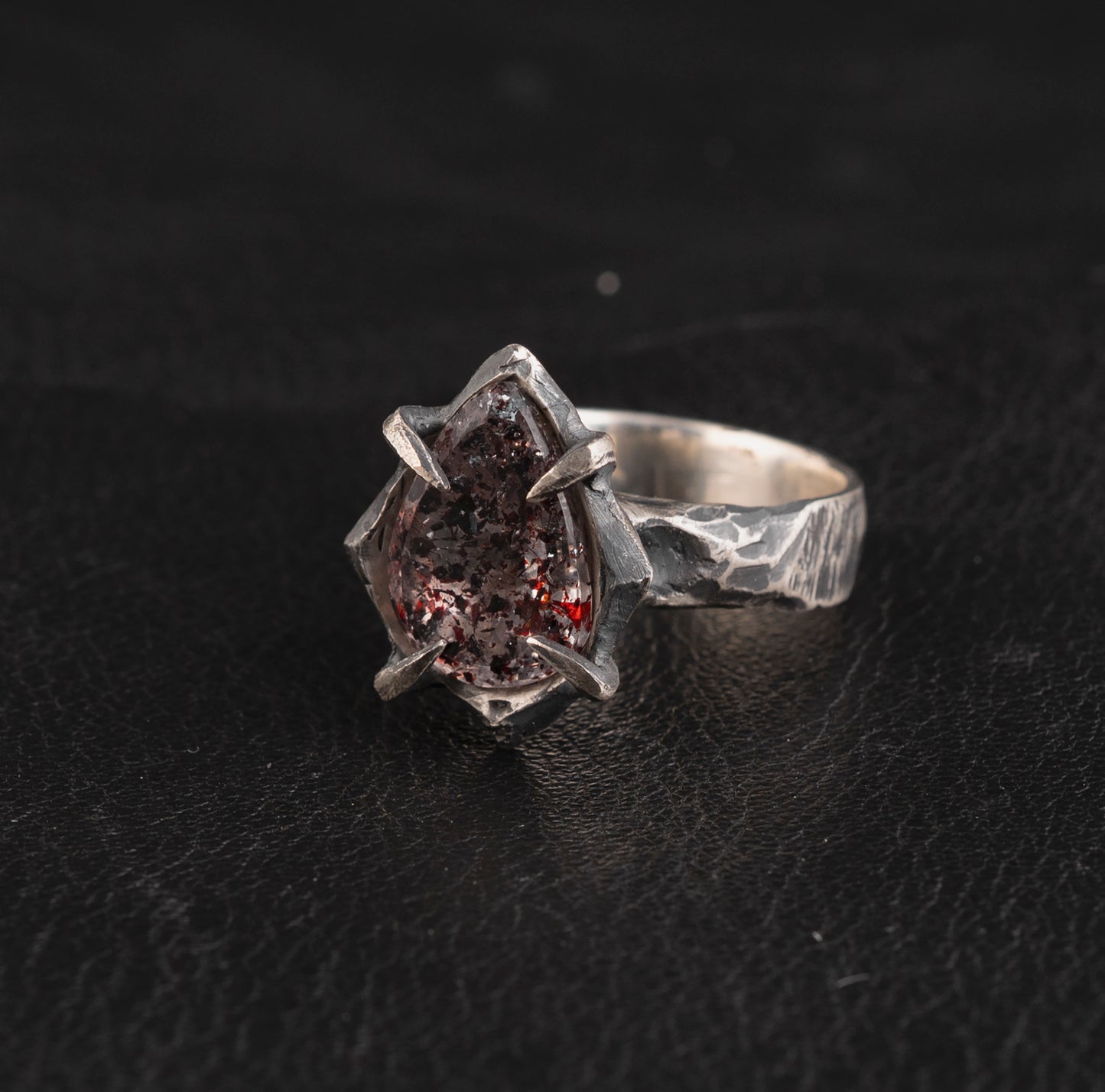 Shadowscape Ring // Lepidocrocite