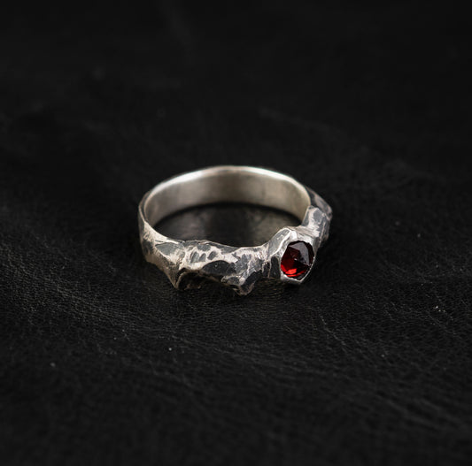 Drown Ring // Garnet