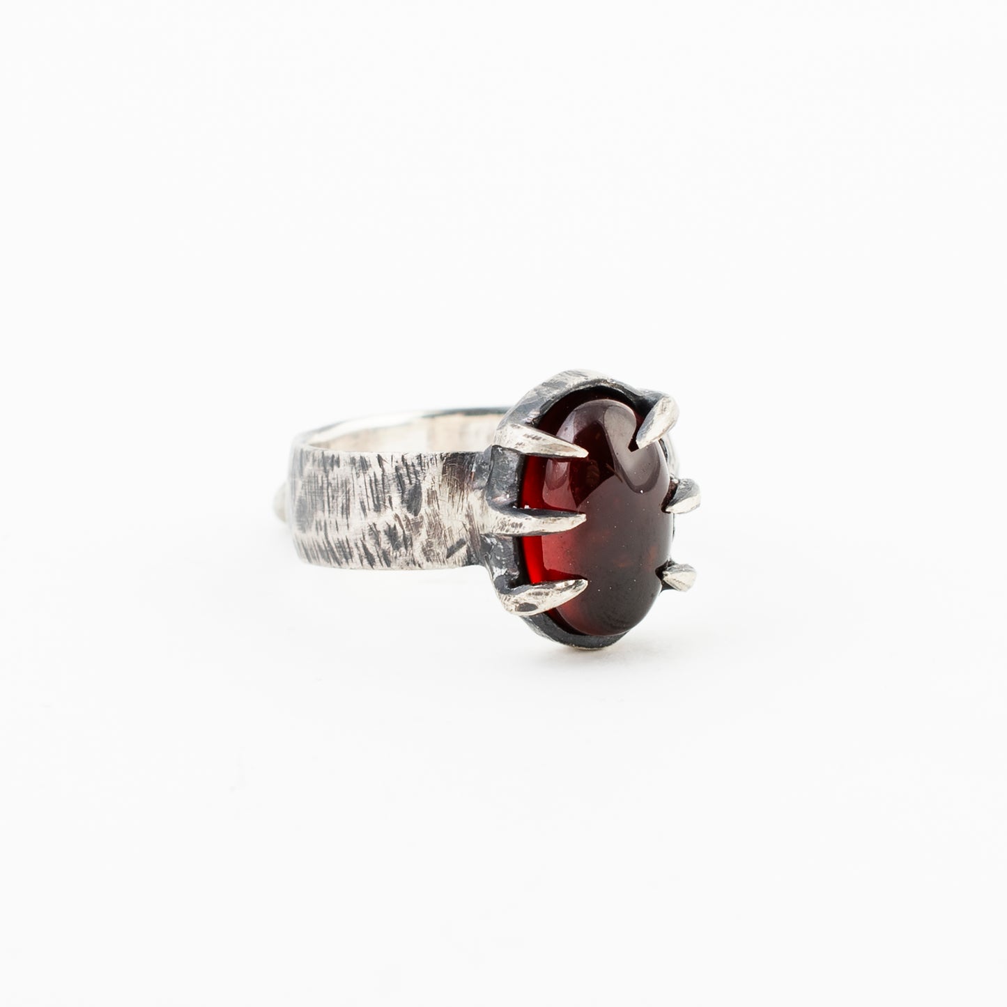 Bloodwar  Ring // Garnet