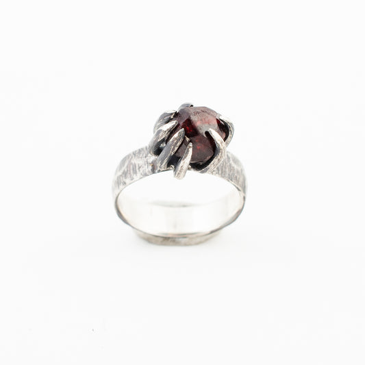 Bones Ring // Garnet