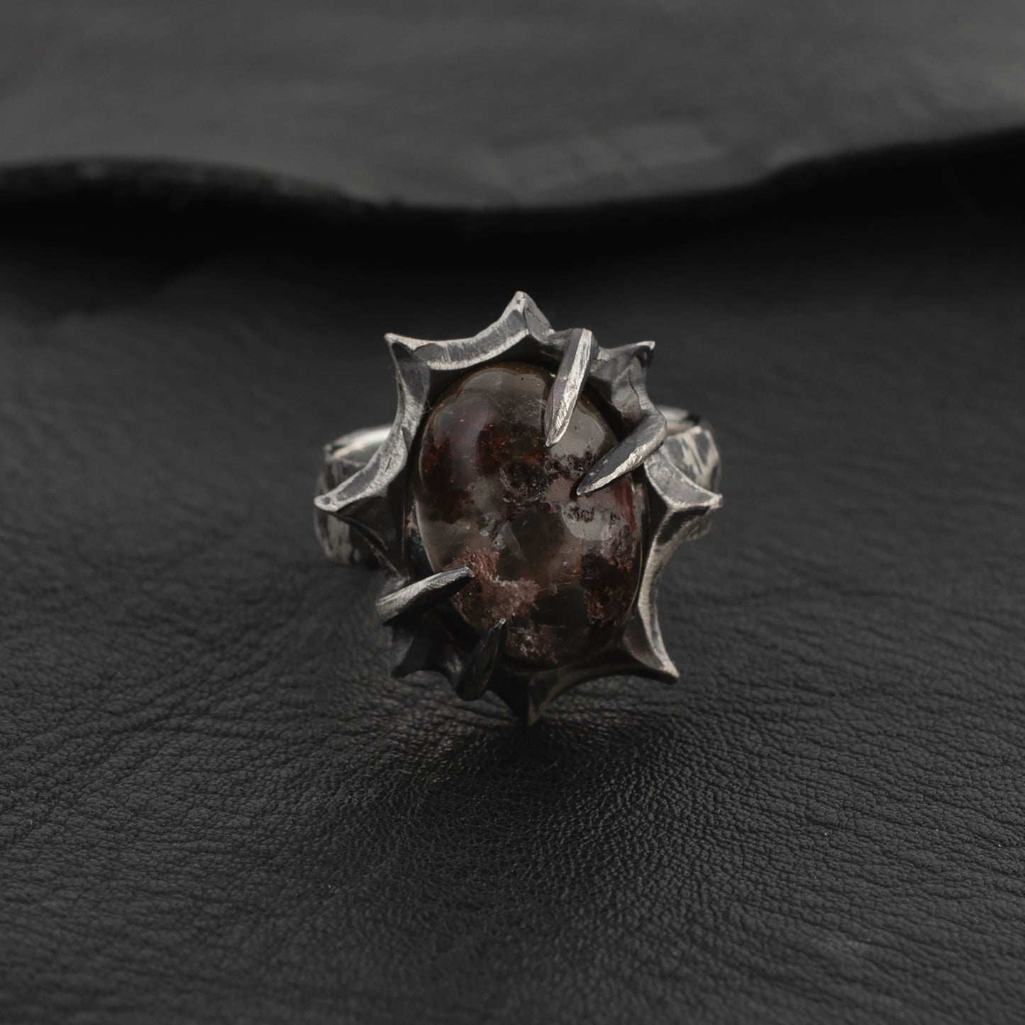 Little Grave Ring // Garden Quartz // Lodolite