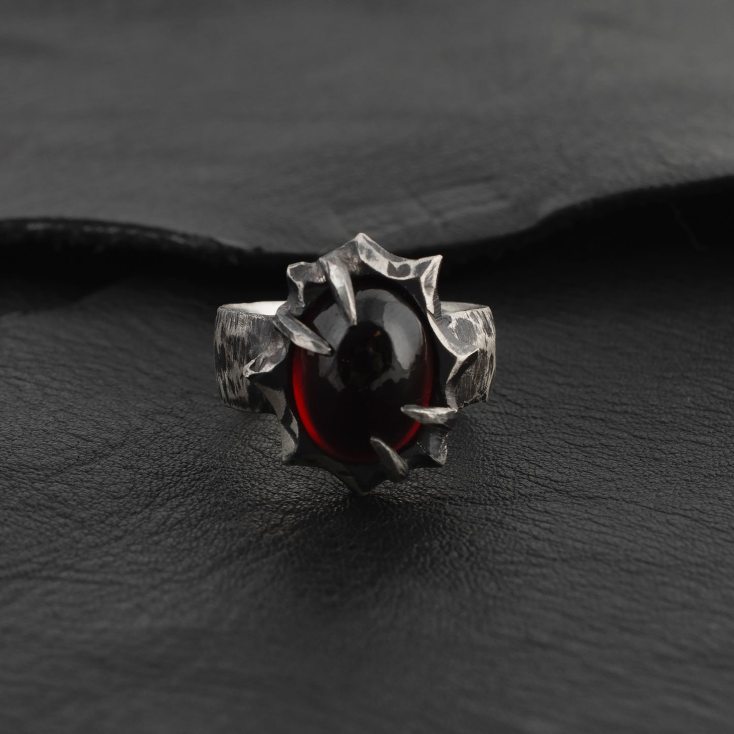 Mandelbrot Ring // Garnet