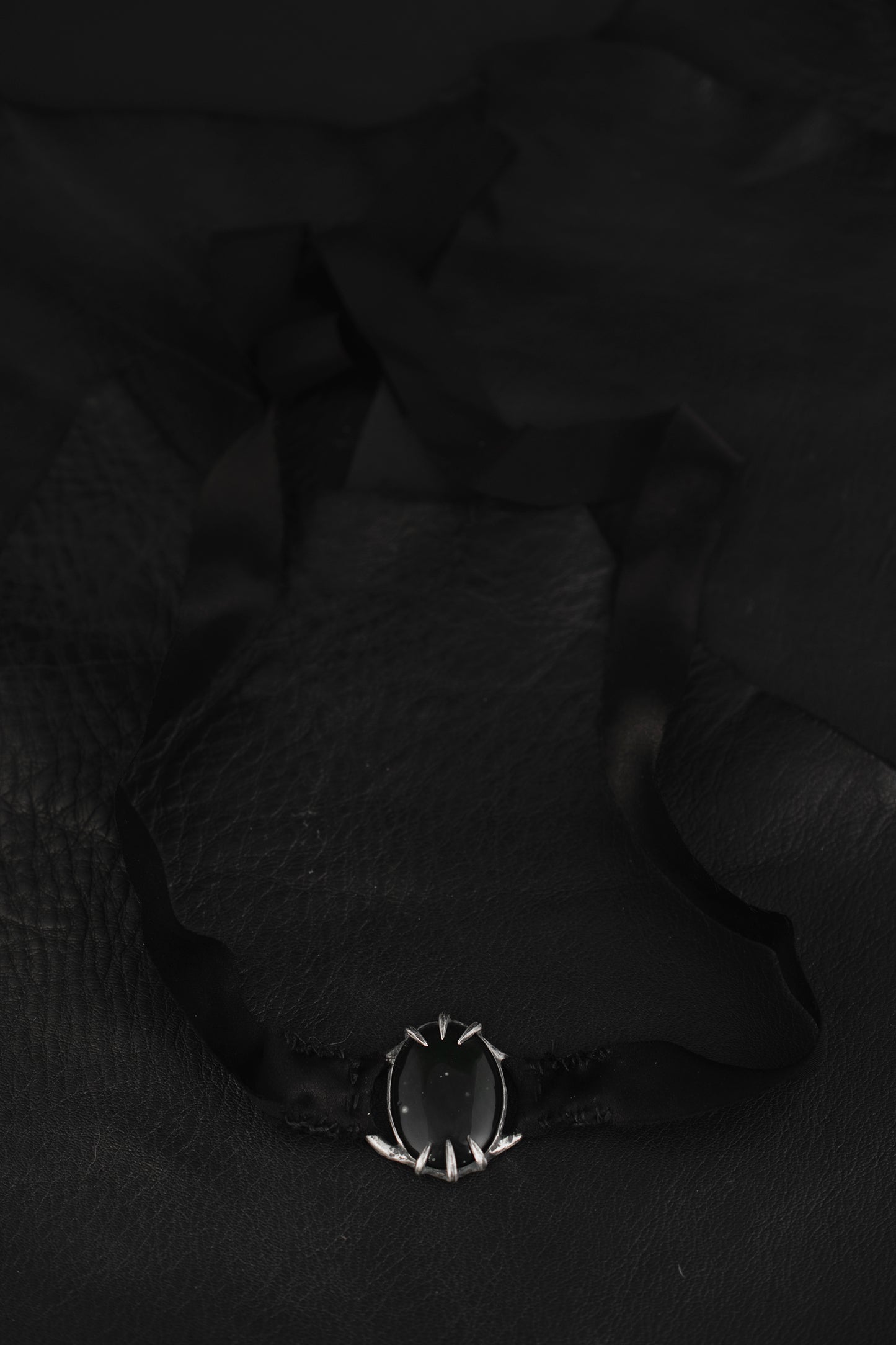 Need Choker // Rainbow Obsidian
