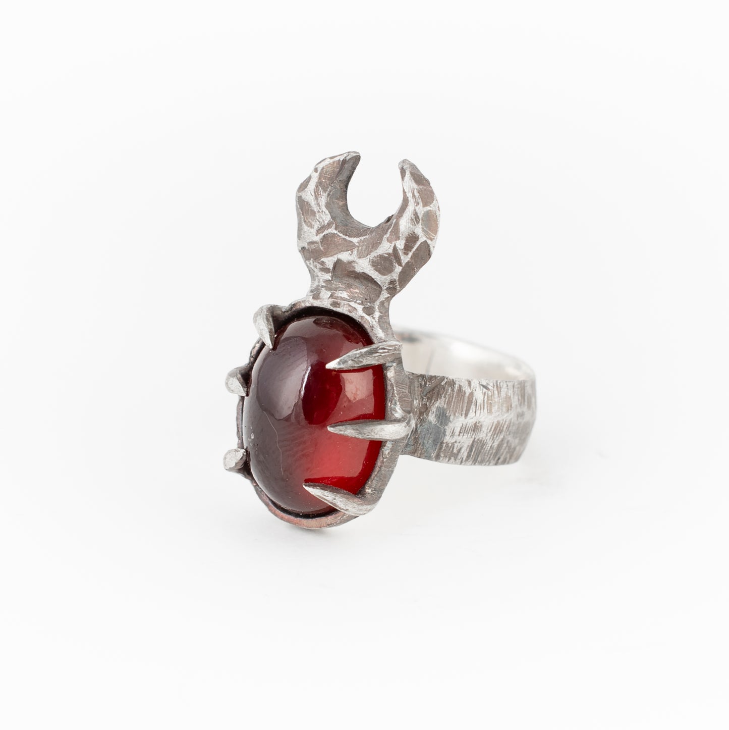 Vanishing Ring // Garnet