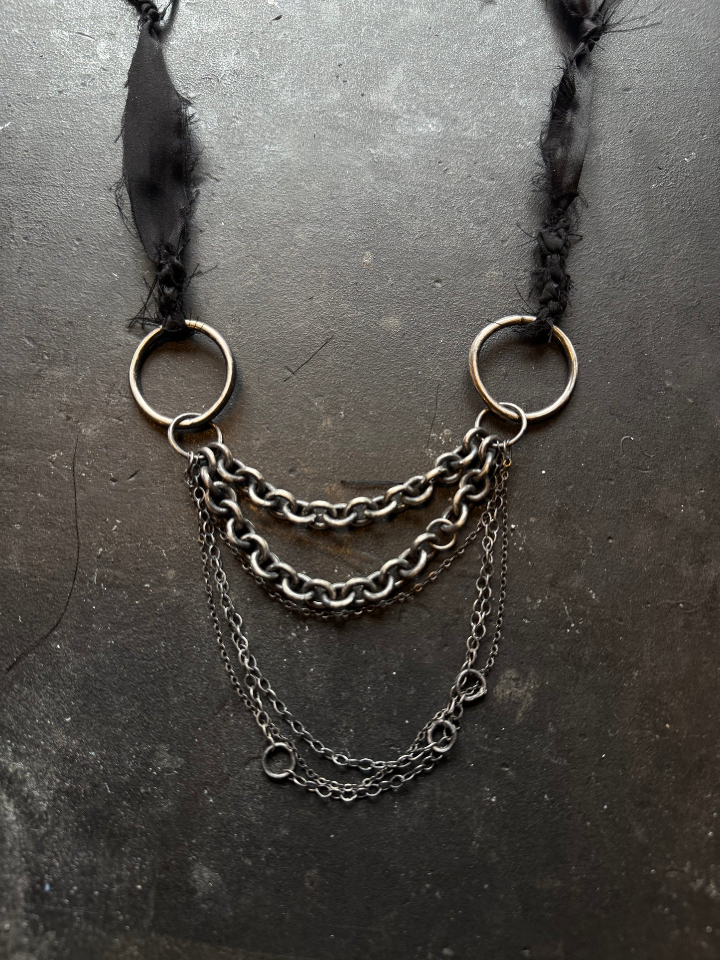 Many Chains Choker II