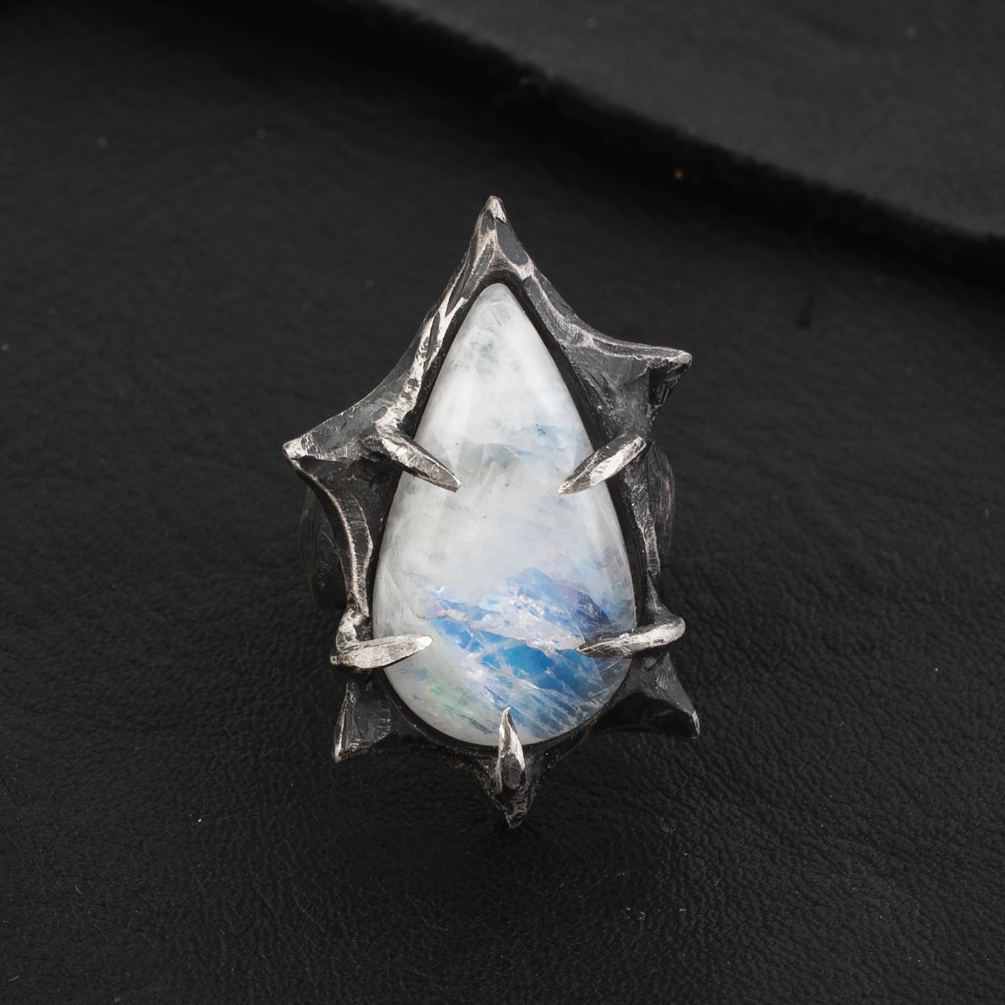 Cruel Ring // Rainbow Moonstone